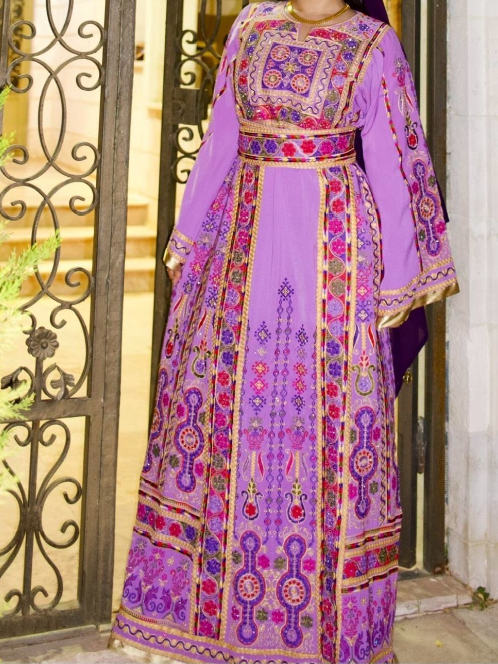 Palestinian Thobe